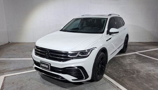 Volkswagen • Tiguan