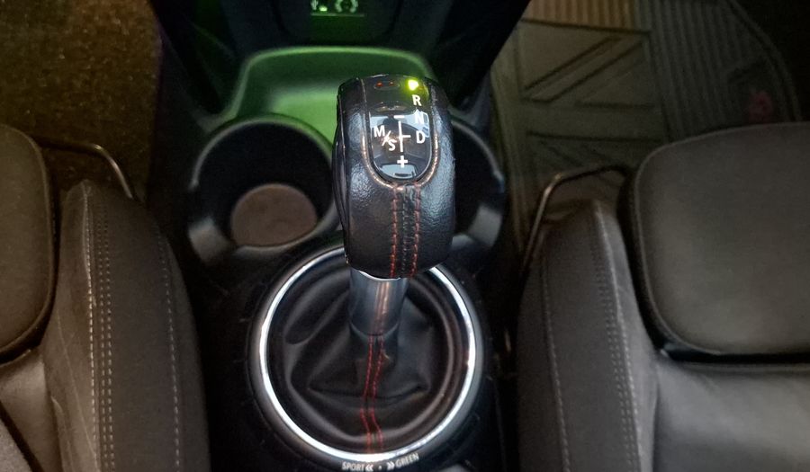 Mini Cooper S 2.0 COOPER CHILI AUTO Hatchback 2018