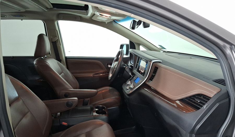 Toyota Sienna 3.5 LIMITED AT Minivan 2017