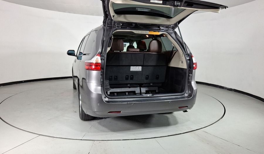 Toyota Sienna 3.5 LIMITED AT Minivan 2017