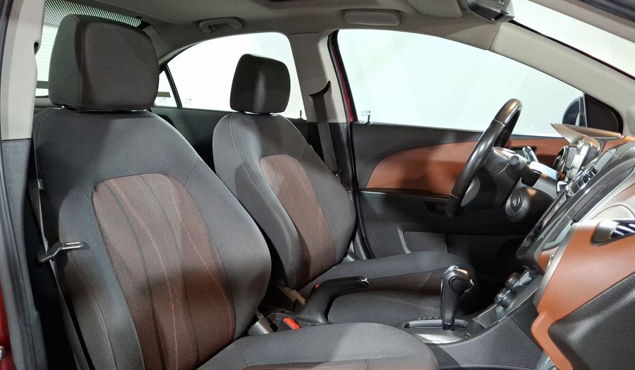 Chevrolet Sonic 1.6 AT F LTZ Sedan 2015