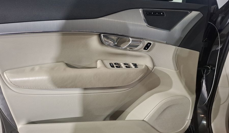 Volvo Xc90 2.0 T6 MOMENTUM AUTO 4WD Suv 2020