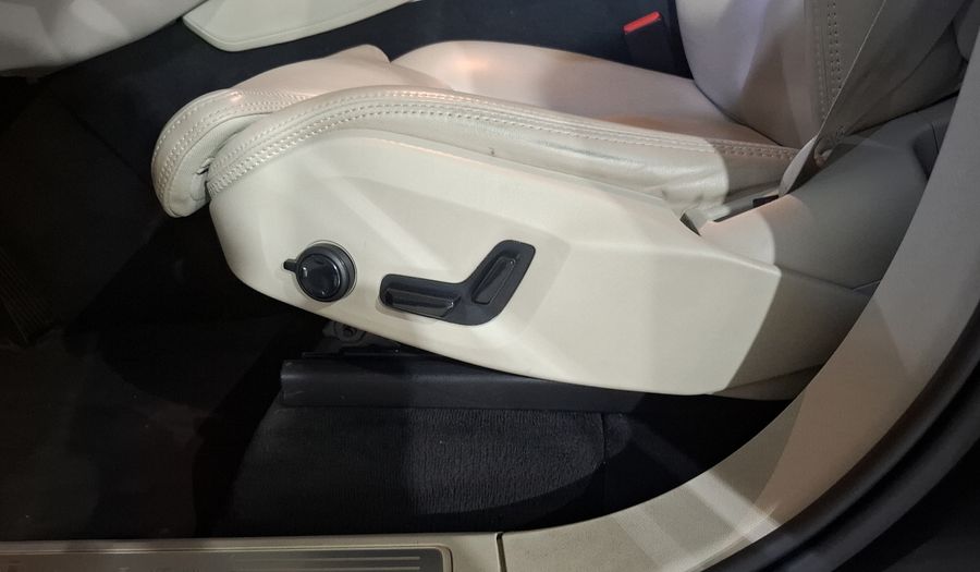 Volvo Xc90 2.0 T6 MOMENTUM AUTO 4WD Suv 2020