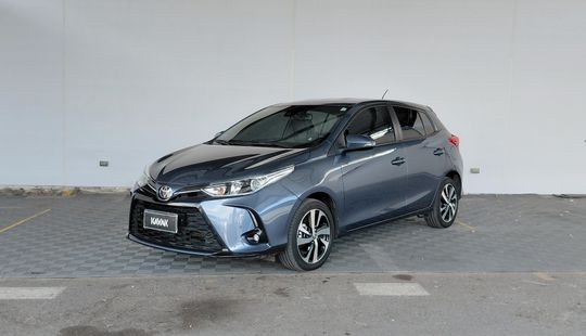 Toyota • Yaris