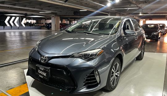 Toyota • Corolla