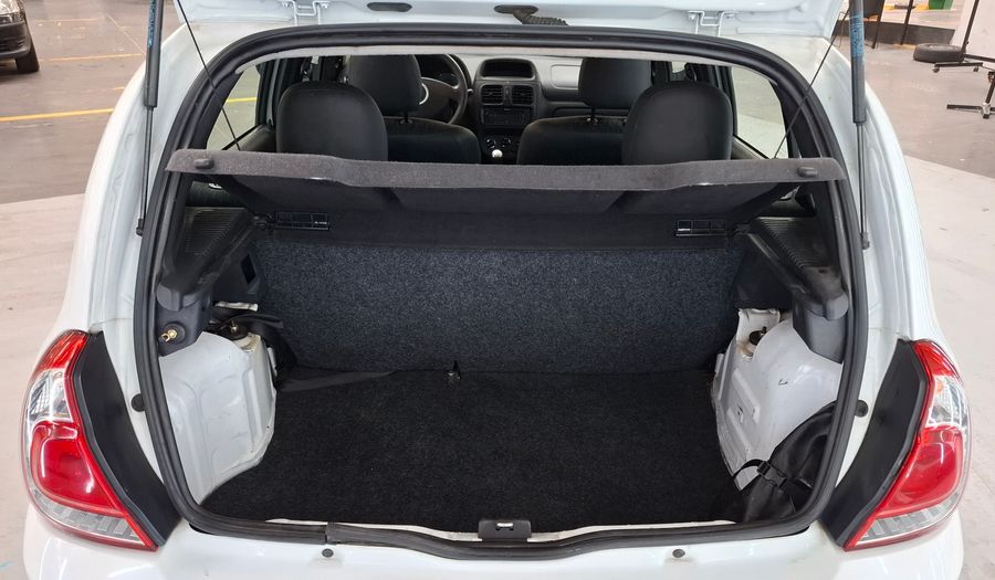 Renault Clio 1.1 CONFORT Hatchback 2014