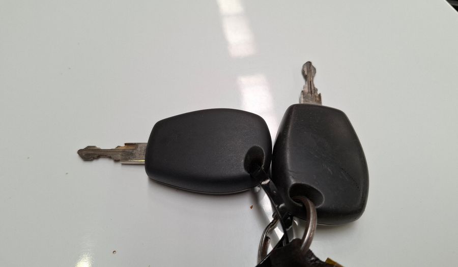 Renault Clio 1.1 CONFORT Hatchback 2014