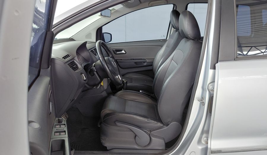 Volkswagen Suran 1.6 HIGHLINE CUERO Wagon 2014