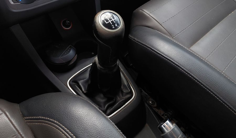 Volkswagen Suran 1.6 HIGHLINE CUERO Wagon 2014