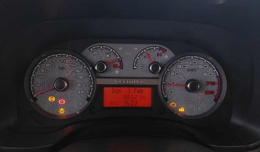 Fiat Strada 1.6 16V ADVENTURE CD Pickup 2013