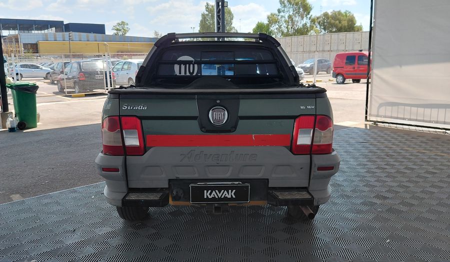 Fiat Strada 1.6 16V ADVENTURE CD Pickup 2013