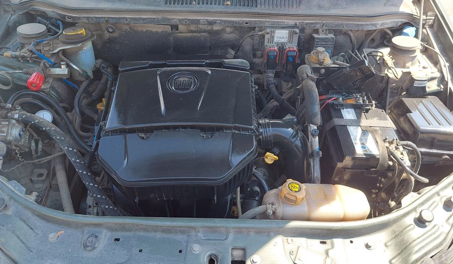 Fiat Strada 1.6 16V ADVENTURE CD Pickup 2013