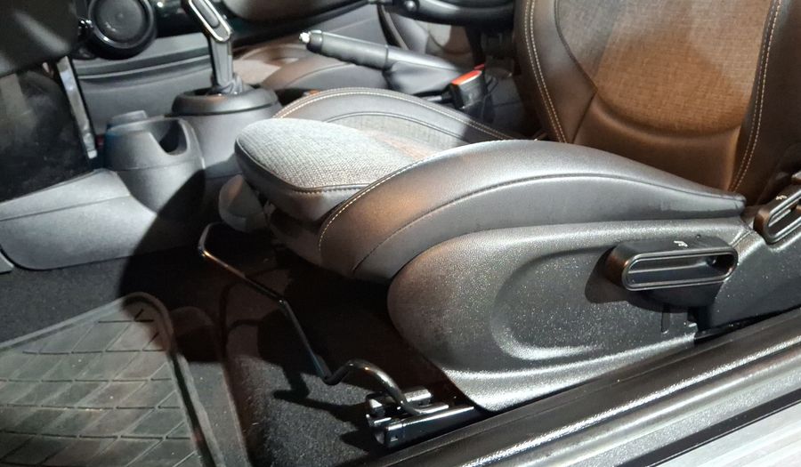 Mini Cooper 1.5 COOPER CHILI DCT Hatchback 2021