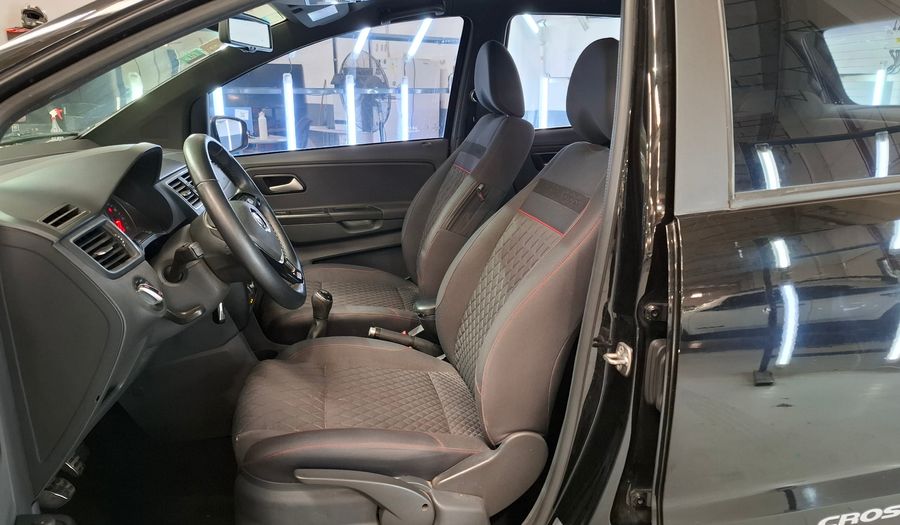 Volkswagen Crossfox 1.6 16V CROSSFOX HIGHLINE Hatchback 2017