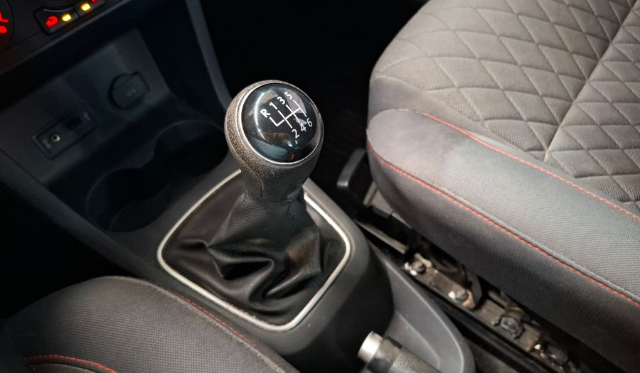 Volkswagen Crossfox 1.6 16V CROSSFOX HIGHLINE Hatchback 2017