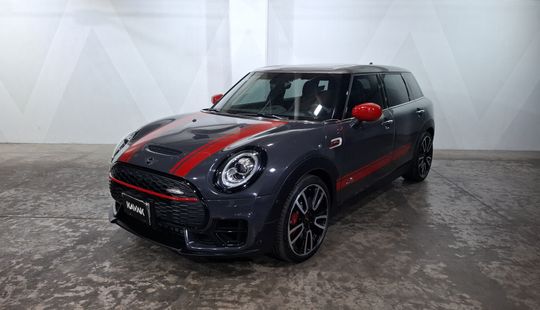 Mini • Clubman