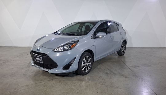 Toyota • Prius C
