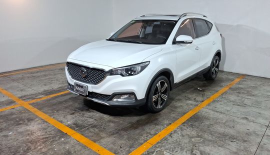 2021 • 28,448 km • Automático