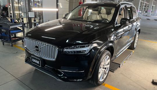 Volvo • XC90