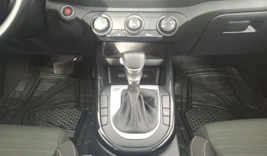 Kia Forte 2.0 EX IVT Hatchback 2021