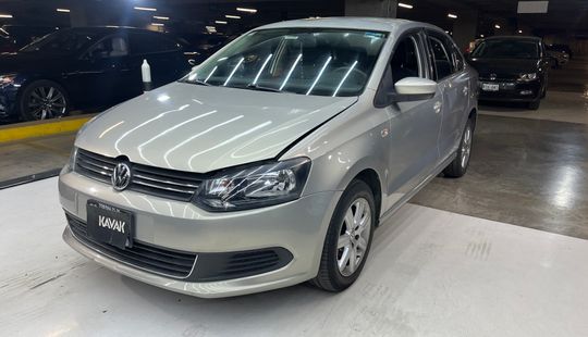 Volkswagen • Vento