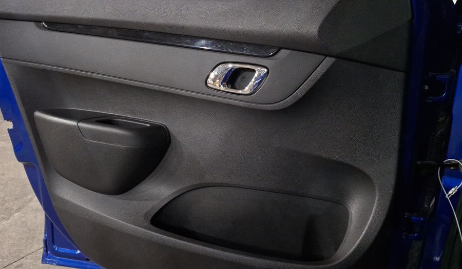 Renault Kwid 1.0 ICONIC Hatchback 2023