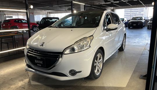 Peugeot • 208