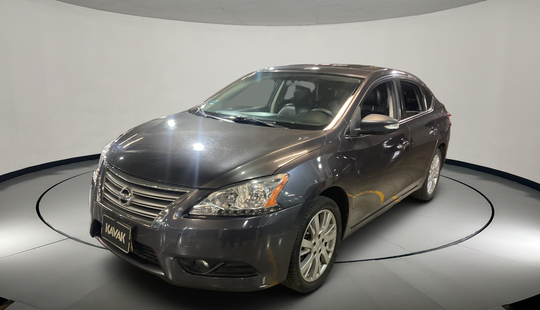 Nissan • Sentra