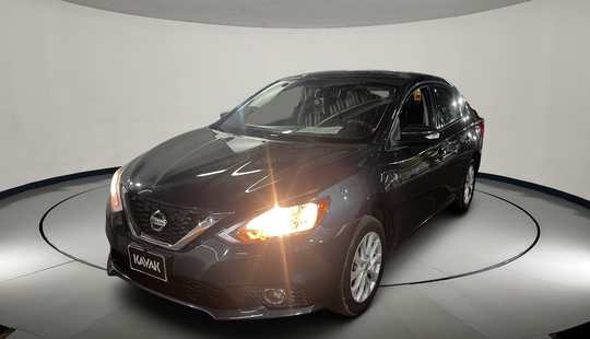 Nissan • Sentra