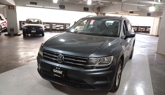 Volkswagen • Tiguan
