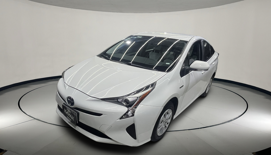 Toyota • Prius