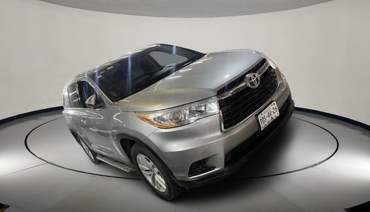 Toyota • Highlander