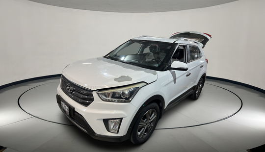 2018 • 74,659 km • Automático