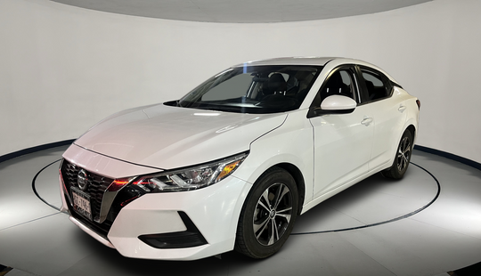 Nissan • Sentra