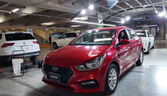 Hyundai • Accent