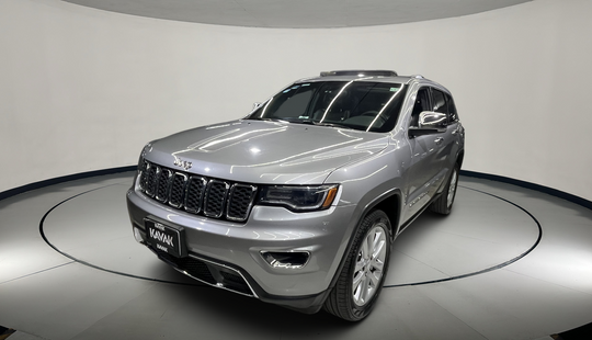 Jeep • Grand Cherokee