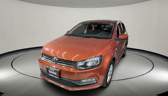 Volkswagen • Polo