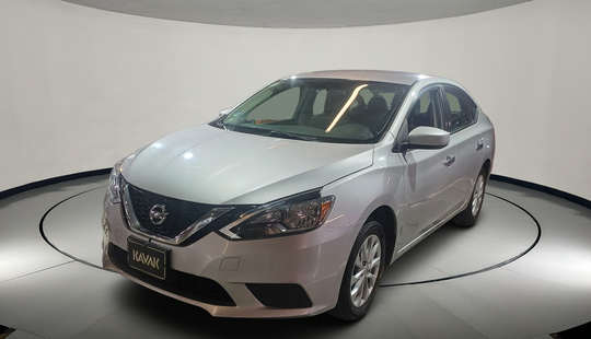 Nissan • Sentra