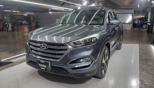 Hyundai • Tucson