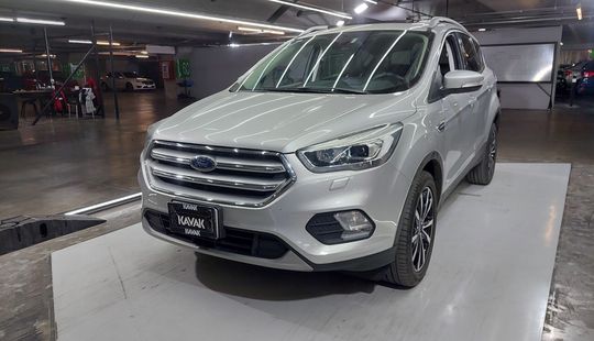 Ford • Escape