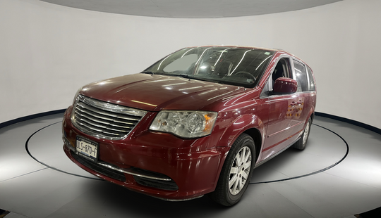 Chrysler • Town & Country
