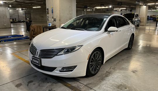 Lincoln • MKZ