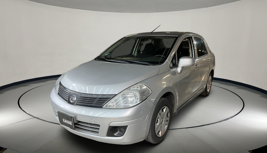 Nissan • Tiida