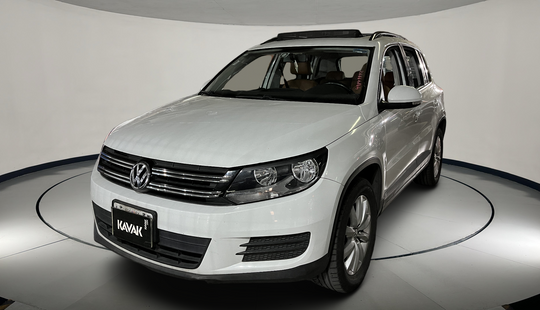 Volkswagen • Tiguan