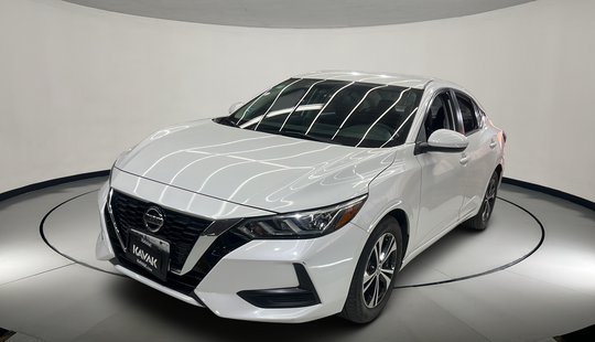 Nissan • Sentra