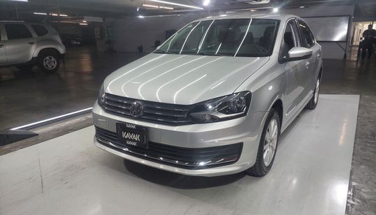 Volkswagen • Vento