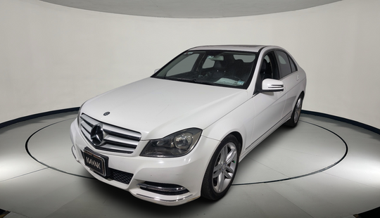 Mercedes Benz • Clase C