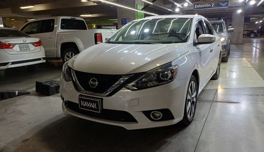 Nissan • Sentra