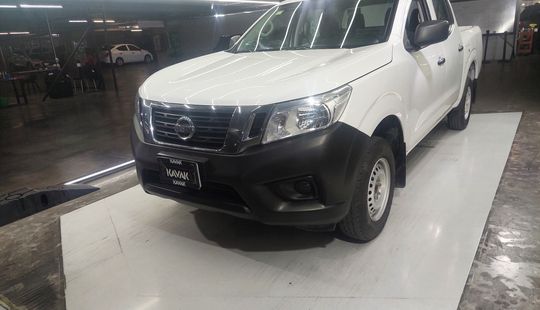 Nissan • NP300