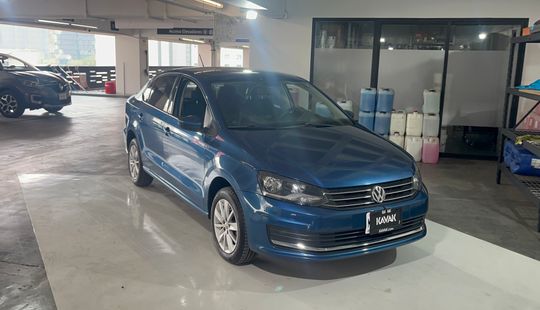 Volkswagen • Vento